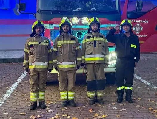 Strażacy z OSP Radzanów oddali hołd kolegom poległym w Nisku